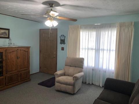 445 Avon Dr, Circleville, OH 43113 photo 8