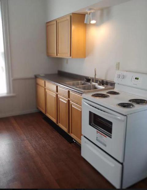 175 E William St, Delaware, OH 43015 photo 8