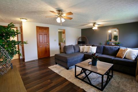 593 Mowrer Rd, Circleville, OH 43113 photo 3