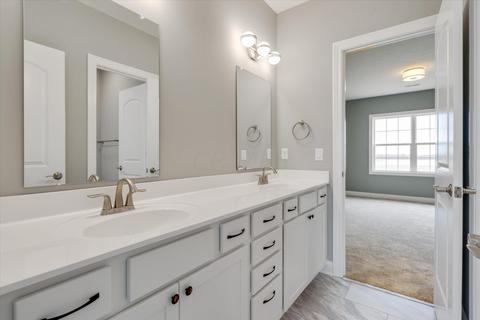 683 Regency Bnd, Delaware, OH 43015 photo 35