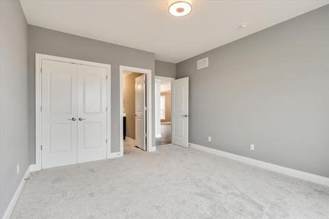 683 Regency Bnd, Delaware, OH 43015 photo 21