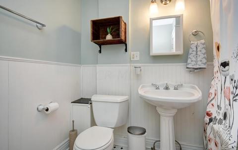184 E Como Ave, Columbus, OH 43202 photo 22