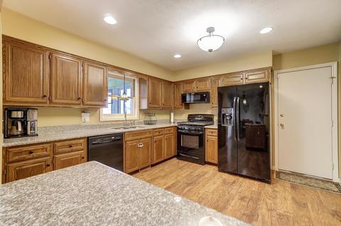 3592 N Hampton Rd, Springfield, OH 45502 photo 14