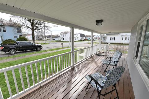 411 Chestnut Street St, Dresden, OH 43821 photo 2