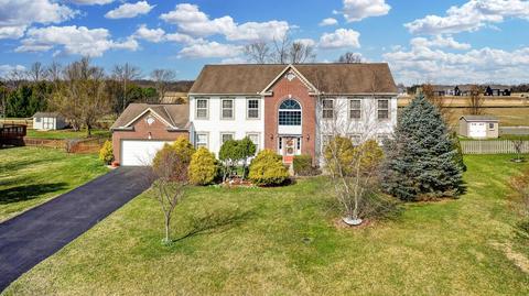 3054 Devonshire Dr, Delaware, OH 43015 photo 3