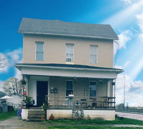 215 W Mound St, Circleville, OH 43113 photo 1