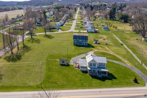 1821 Mount Vernon Rd, Newark, OH 43055