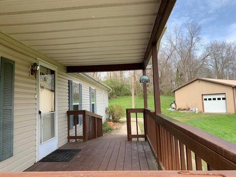 39271 State Route 681, Shade, OH 45776 photo 4