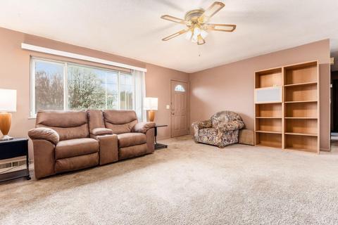 199 Lees Dr E, Hebron, OH 43025 photo 9