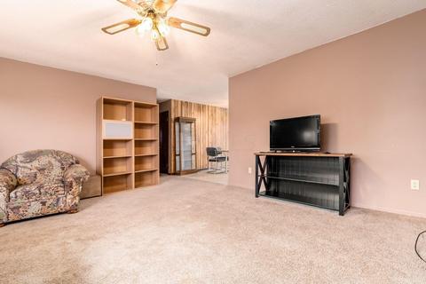 199 Lees Dr E, Hebron, OH 43025 photo 10
