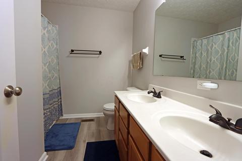 1395 Ithaca Dr, Columbus, OH 43228 photo 5