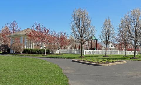 1395 Ithaca Dr, Columbus, OH 43228 photo 12