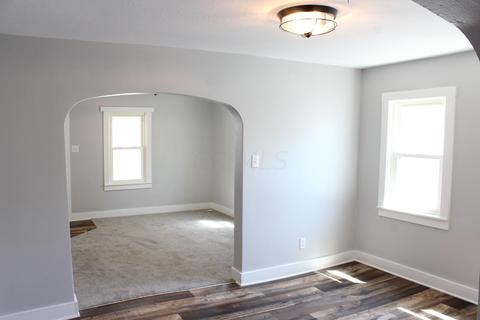 439 Watt St, Circleville, OH 43113 photo 9