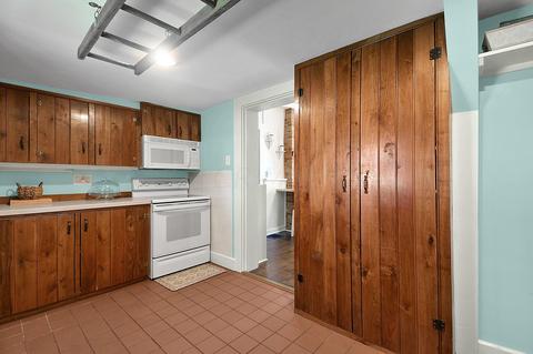 360 E Main St, Circleville, OH 43113 photo 16