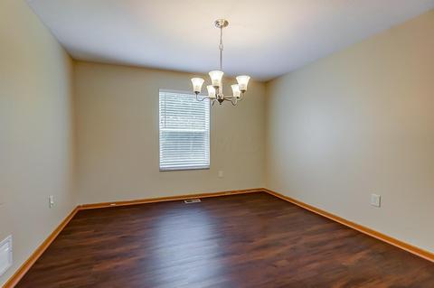 369 Sycamore Dr, Circleville, OH 43113 photo 8