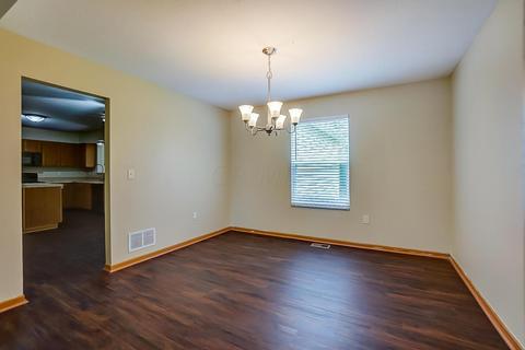 369 Sycamore Dr, Circleville, OH 43113 photo 7