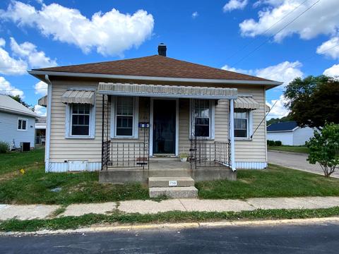 798 E Second St, Logan, OH 43138 photo 1