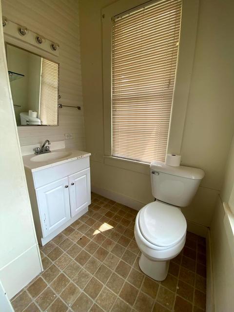 798 E Second St, Logan, OH 43138 photo 8