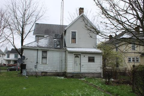 1211 Clifton Ave, Springfield, OH 45505 photo 2