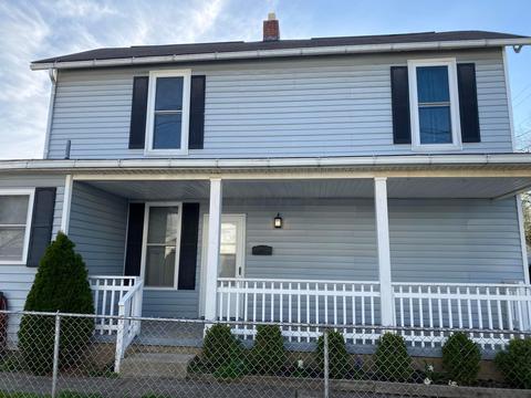 442 E Locust St, Lancaster, OH 43130 photo 1
