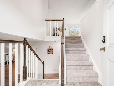 5799 Thatcher Dr, Dublin, OH 43017 photo 3