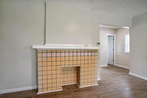 769 E Starr Ave, Columbus, OH 43201 photo 18