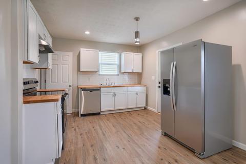 769 E Starr Ave, Columbus, OH 43201 photo 8