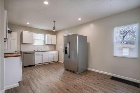 769 E Starr Ave, Columbus, OH 43201 photo 7