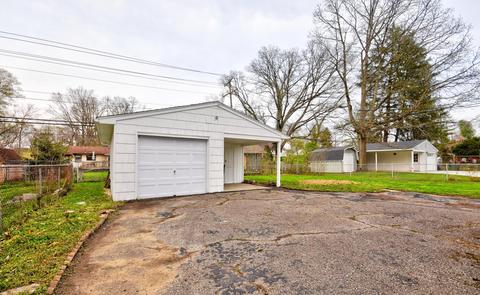 558 E Stanton Ave, Columbus, OH 43214 photo 4
