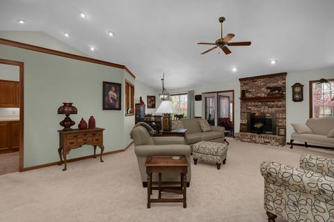 489 Ablemarle Cir, Delaware, OH 43015 photo 10
