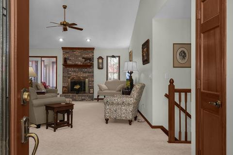 489 Ablemarle Cir, Delaware, OH 43015 photo 6