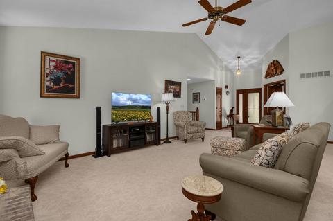 489 Ablemarle Cir, Delaware, OH 43015 photo 11