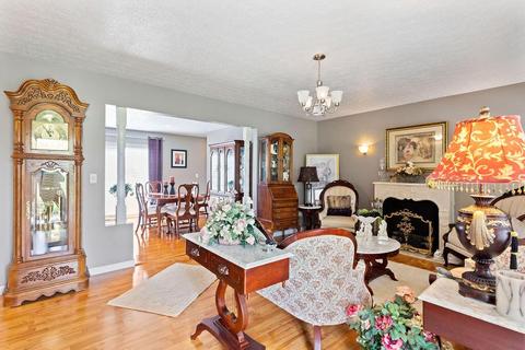 30306 Wolfe Rd, Circleville, OH 43113 photo 2