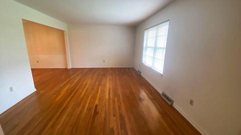 5201 Honeytree Loop E, Columbus, OH 43229 photo 3