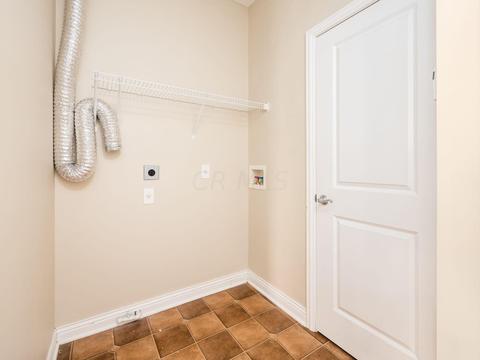 1077 Streamside Dr, Blacklick, OH 43004 photo 23