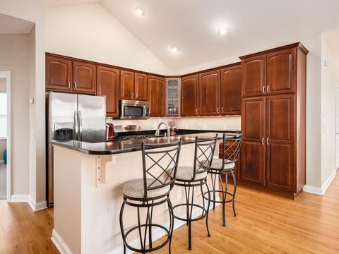 1077 Streamside Dr, Blacklick, OH 43004 photo 4