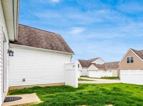 1077 Streamside Dr, Blacklick, OH 43004 photo 25