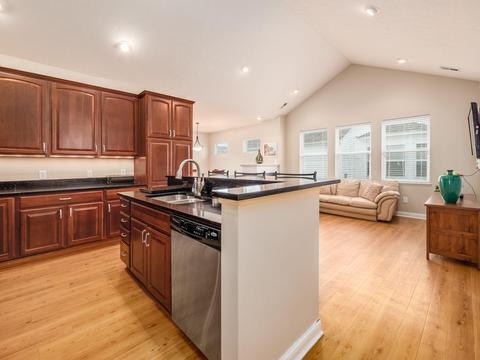 1077 Streamside Dr, Blacklick, OH 43004 photo 6