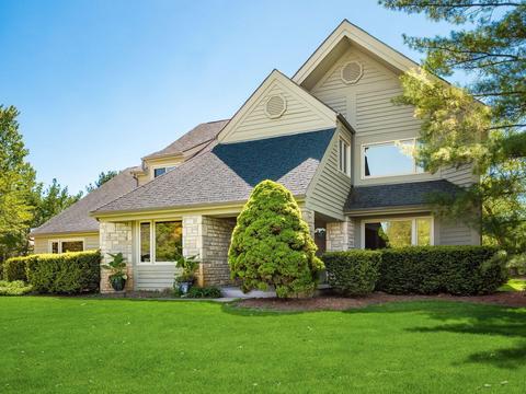 7873 Devonwood Ct, Dublin, OH 43017 photo 1