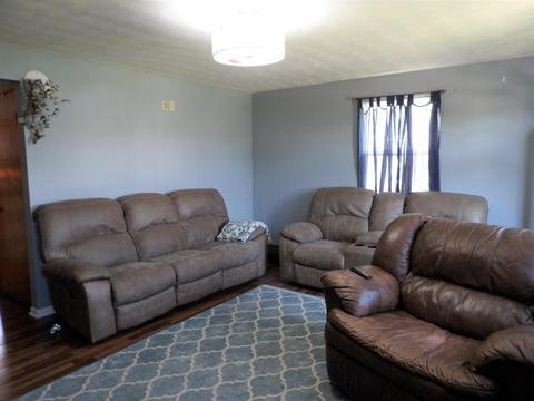 443 Summitview Dr, Lancaster, OH 43130 photo 2