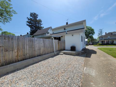 364 E Franklin St, Circleville, OH 43113 photo 7