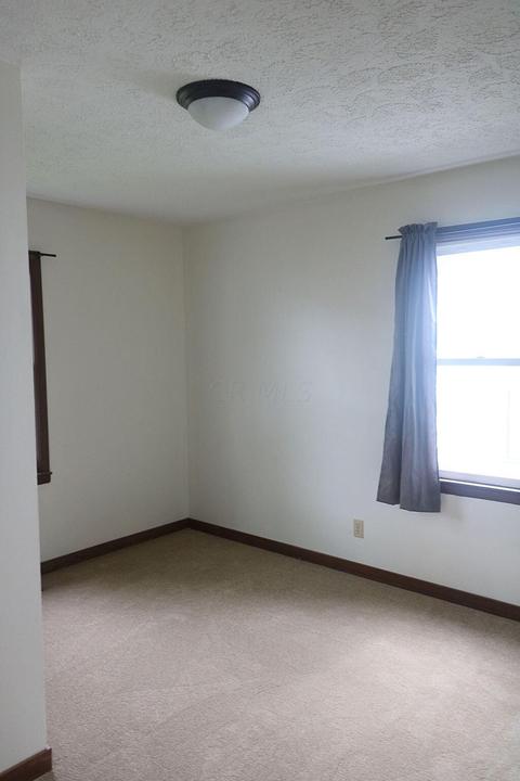 220 W Corwin St, Circleville, OH 43113 photo 15