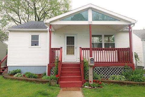 220 W Corwin St, Circleville, OH 43113 photo 1