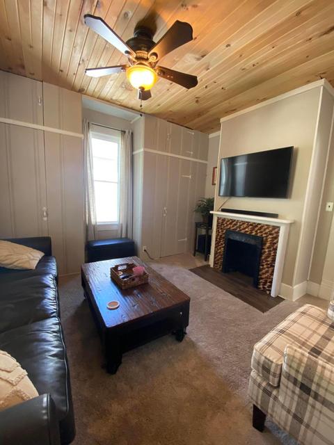 731 E Mulberry St, Lancaster, OH 43130 photo 5