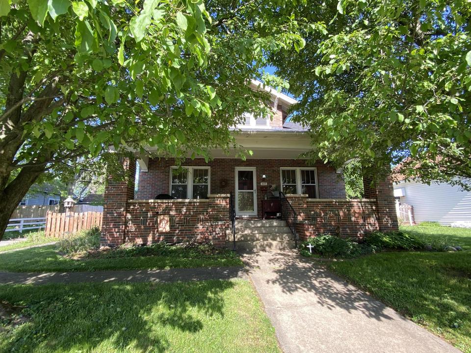 425 Madison Ave, Lancaster, OH 43130 32 Photos MLS 222016266 Movoto