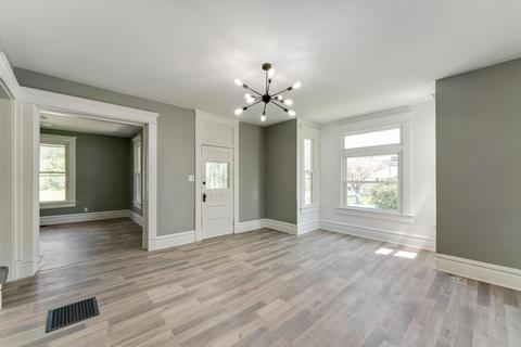 23 E Holliday St, Newark, OH 43055 photo 4