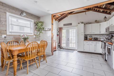 82 E Jersey St, Johnstown, OH 43031 photo 5