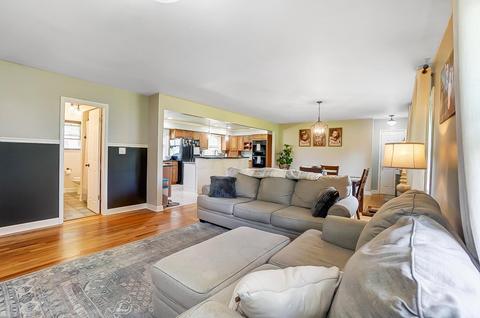 60 E Douglas St, Johnstown, OH 43031 photo 5