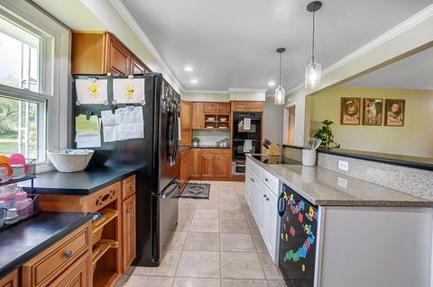 60 E Douglas St, Johnstown, OH 43031 photo 9