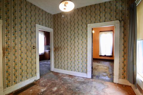 341 E Chestnut St, Lancaster, OH 43130 photo 7
